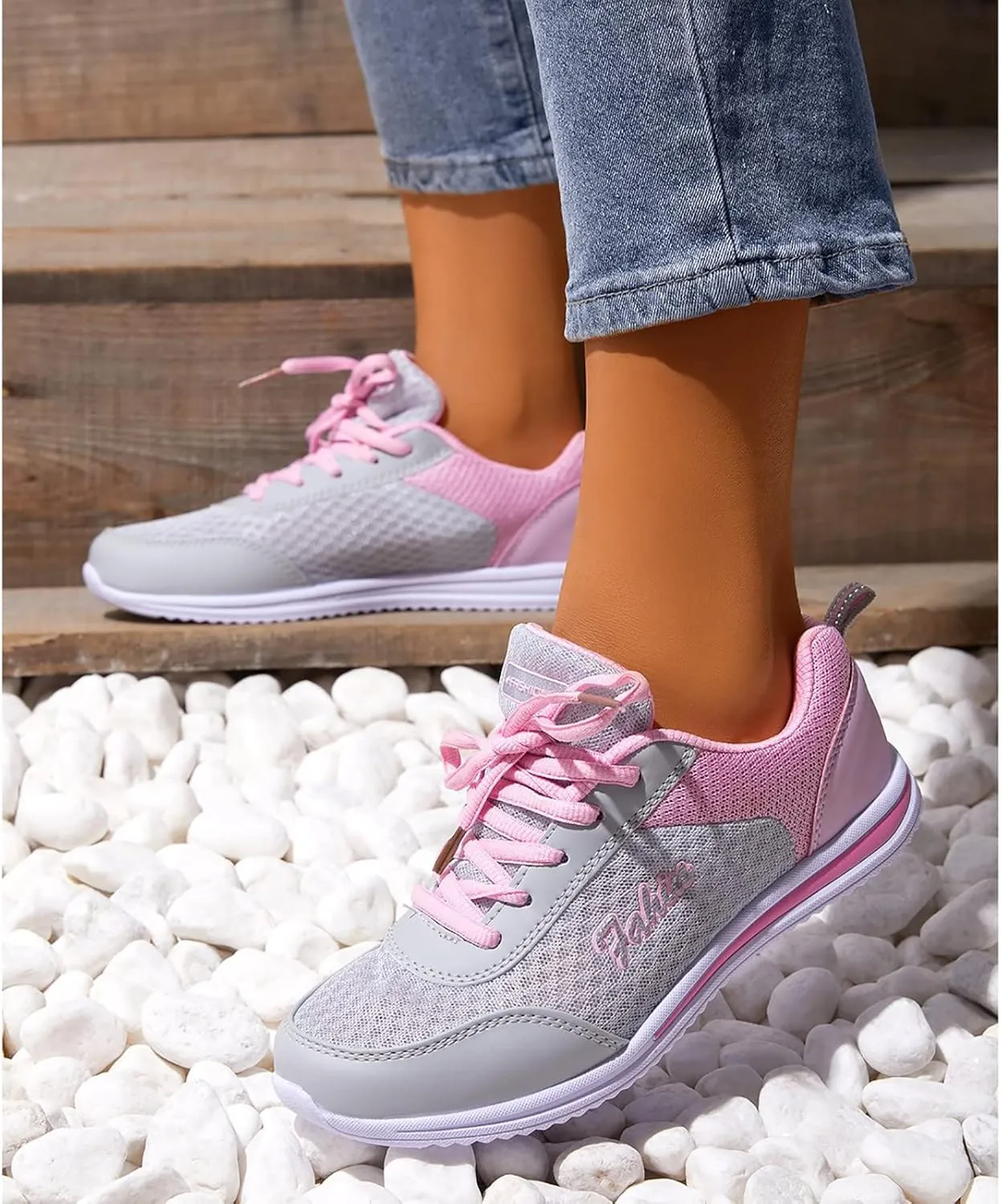 Flat Walking Shoes for Women 2025 Casual Mesh Summer Lace up Breathable Closed Toe Outdoor Running Shoes Comfortable for Workout Running Walking
