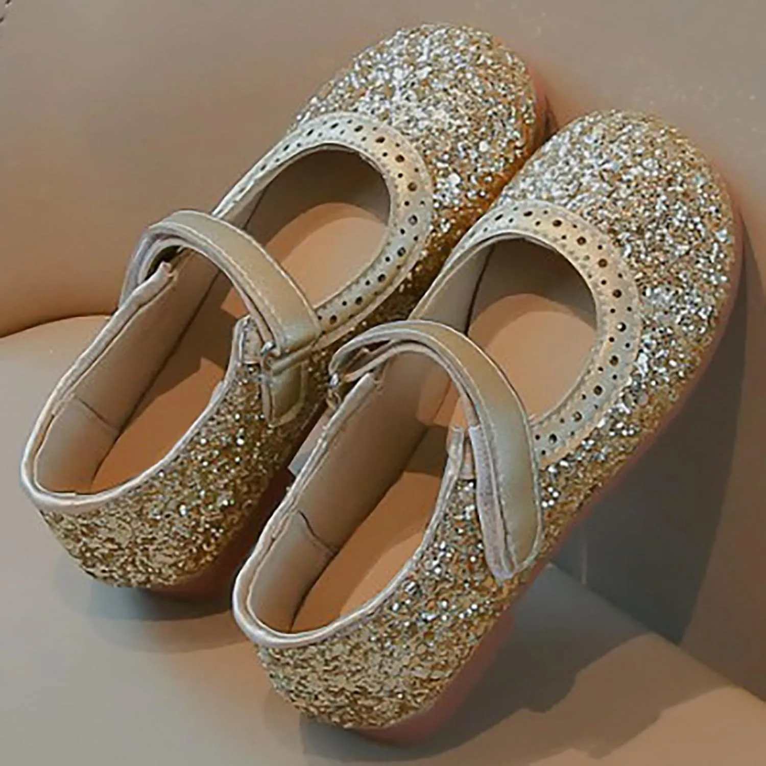 Girls Sequins Sandals Kids Summer Dress Dance Shoes Baby Toddler 𝗟ow Heel Soft Sole Loafers Casual Comfy Trendy Shoes