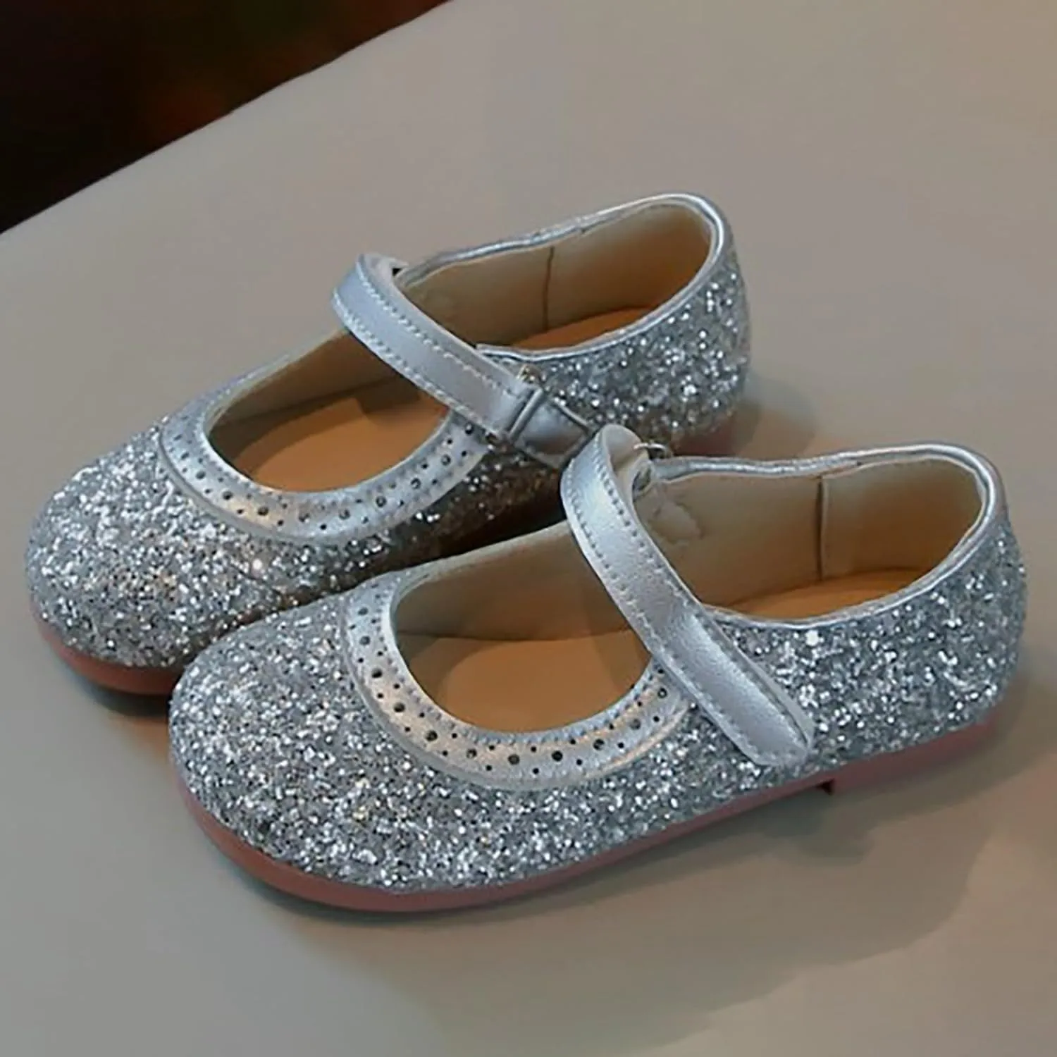 Girls Sequins Sandals Kids Summer Dress Dance Shoes Baby Toddler 𝗟ow Heel Soft Sole Loafers Casual Comfy Trendy Shoes