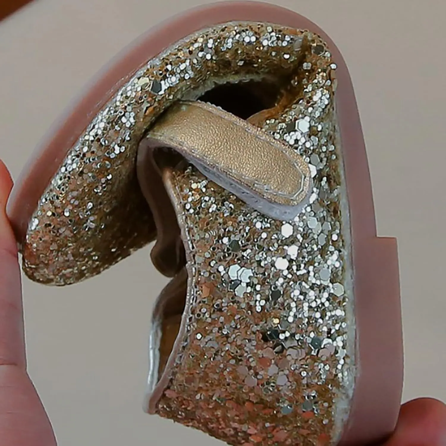 Girls Sequins Sandals Kids Summer Dress Dance Shoes Baby Toddler 𝗟ow Heel Soft Sole Loafers Casual Comfy Trendy Shoes