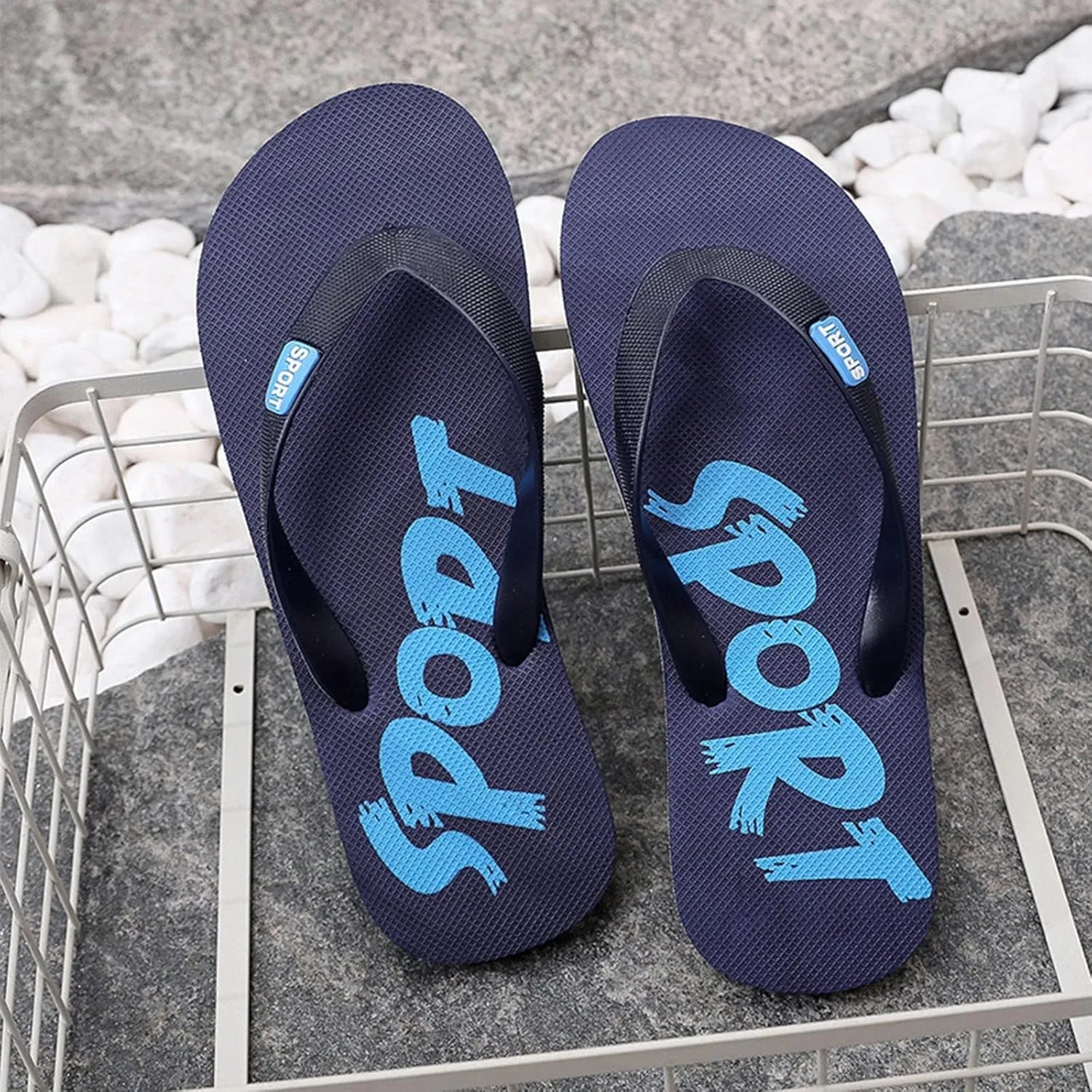 Men's Flip-Flops Men Shoes Flat Herringbone Slippers Fashion Casual Beach Casual Sandals