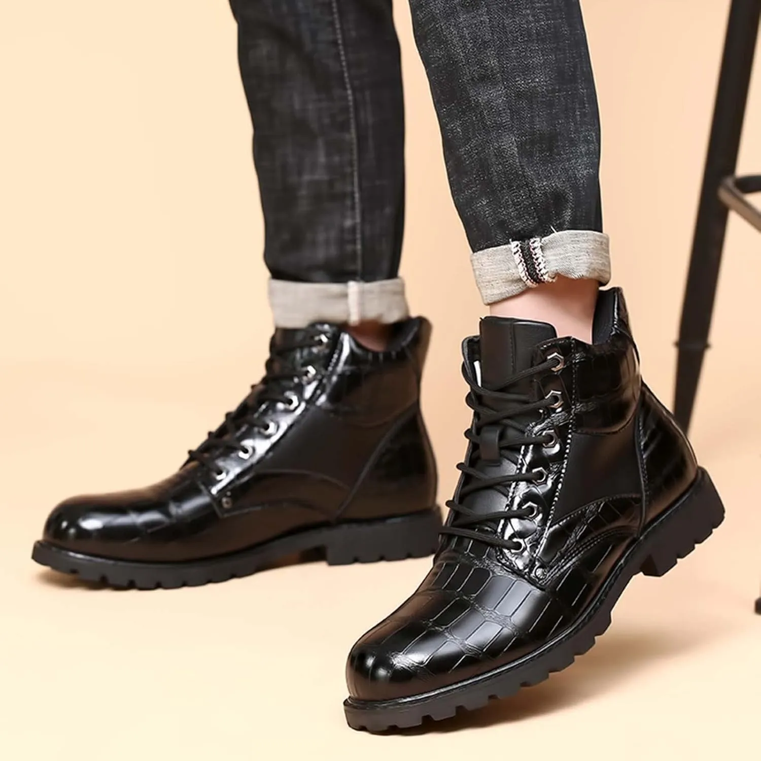 oiangi Vintage Imitation Leather Men's Boots Leather Shoes 2022 Fashion Men's Middle Top Boots Men
