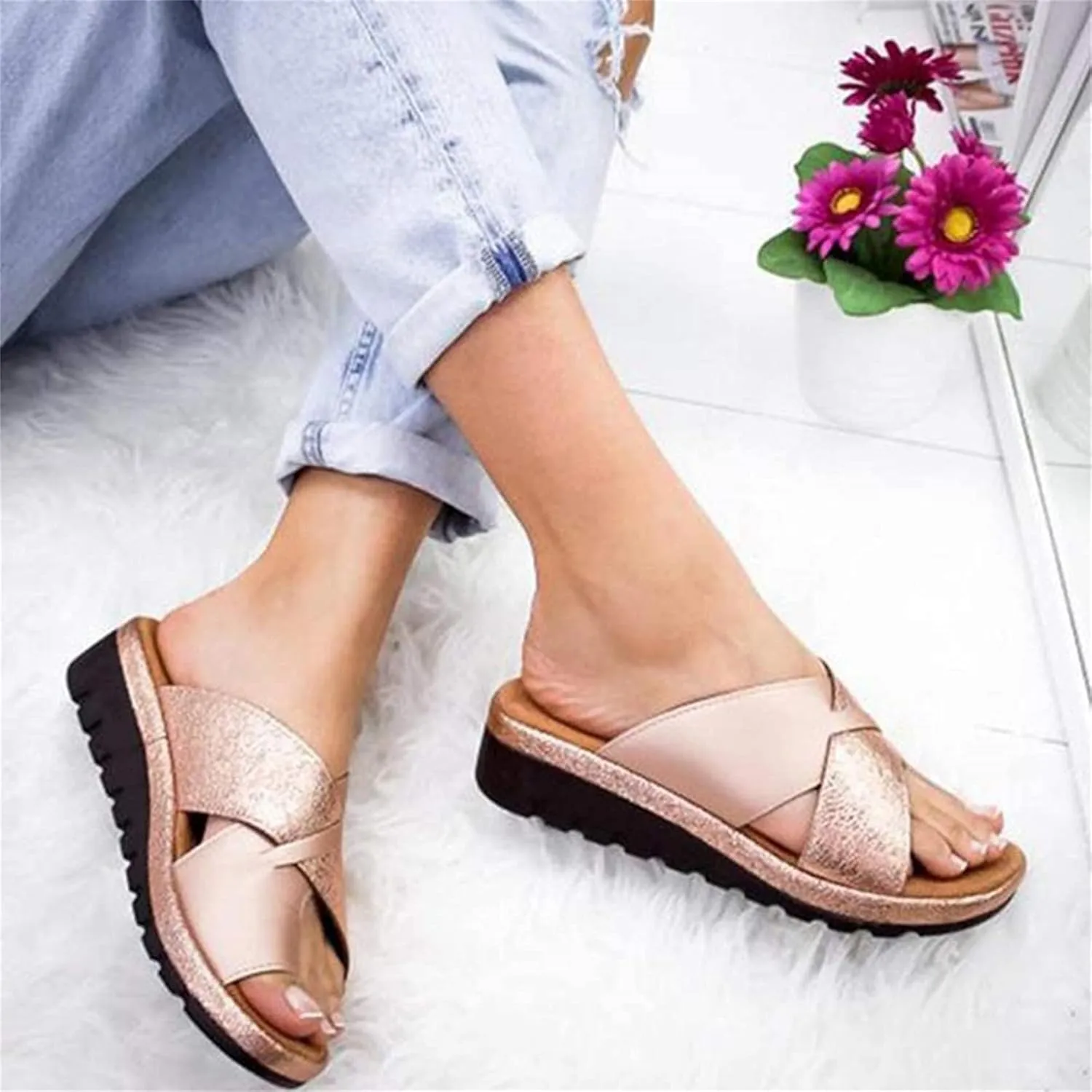 Sandals for Women Casual Summer Orthopedic Correction Leather Ring Toe Casual Bunion Slippers Flat Shoes Casual Beach Sandals Flat Heel Flip Flops,Gold,US7/EU38