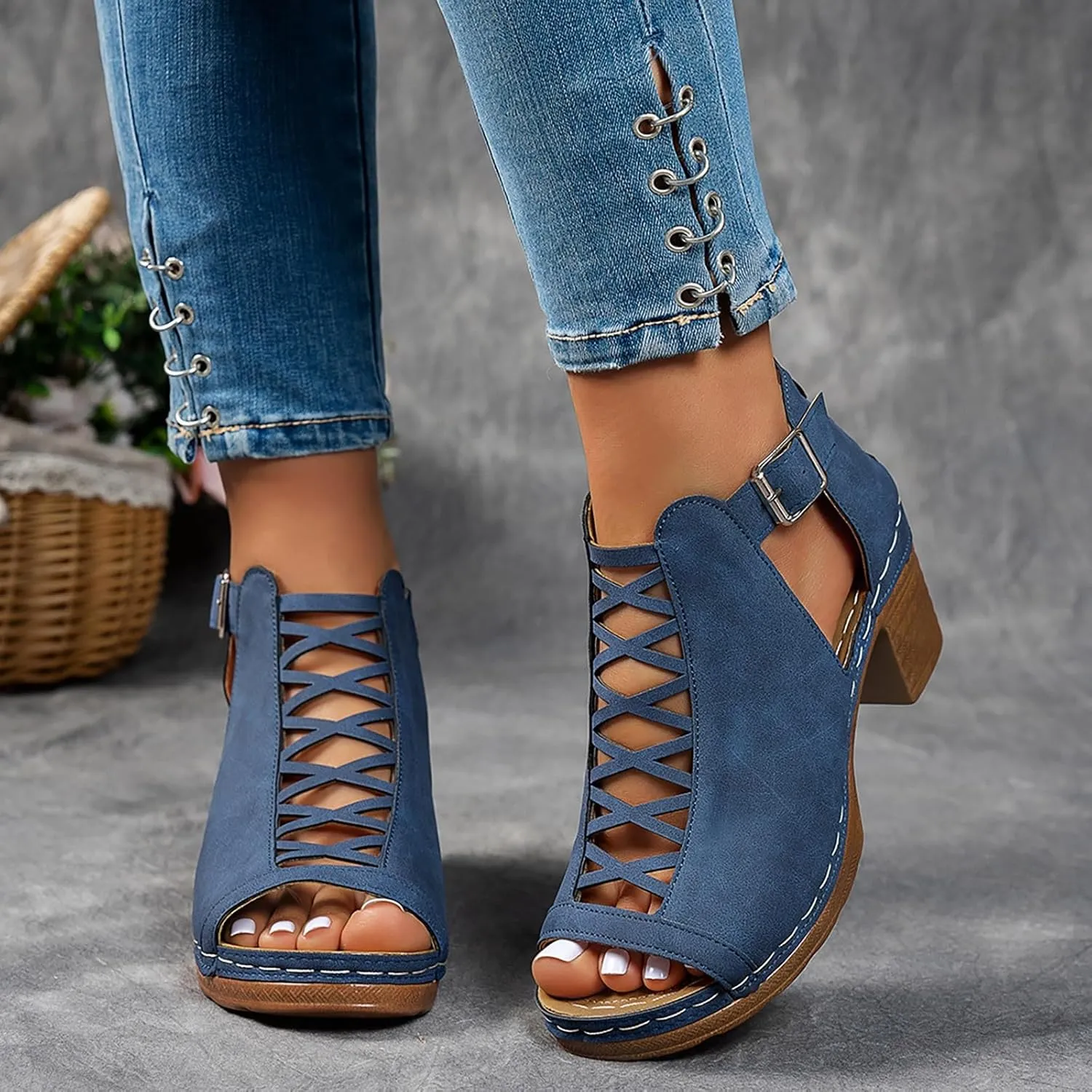 Summer Sandals for Women 2025 Trendy Dressy Fashion Open Toe Heel Sandal Chunky Heels Adjustable Straps Ankle Strap Zipper Back High Heel Sandals