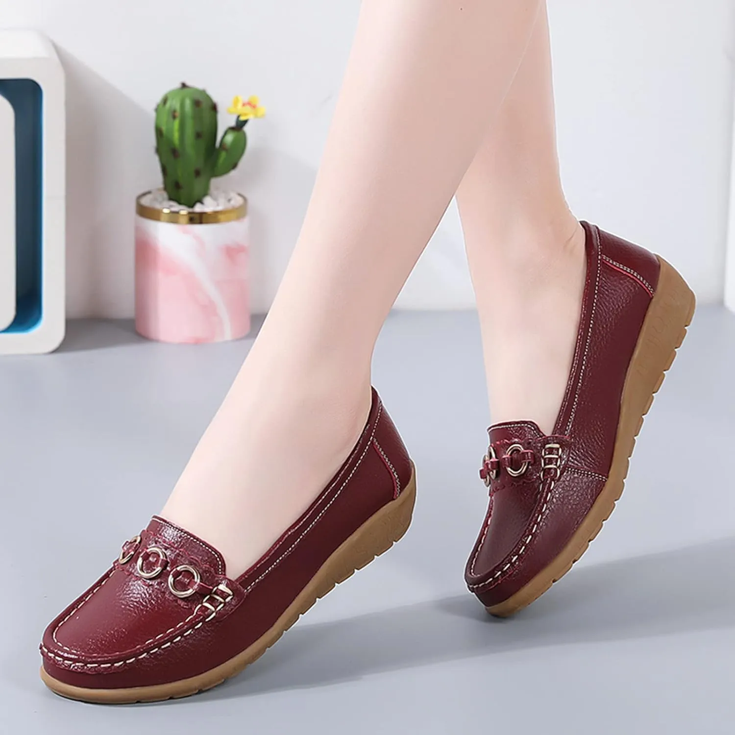 Womens Flats Comfortable Dressy Loafers Lightweight Walking Flat Slip On Work Shoes Round Toe Flats Loafers