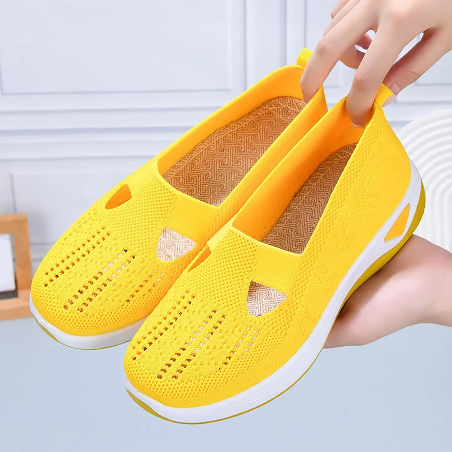 Womens Shoes Casual White Sneakers Men Loafers for Women Wide Fashion Casual Comfy Soft Christmas Sneakers for Women Comfortable & Lightweight