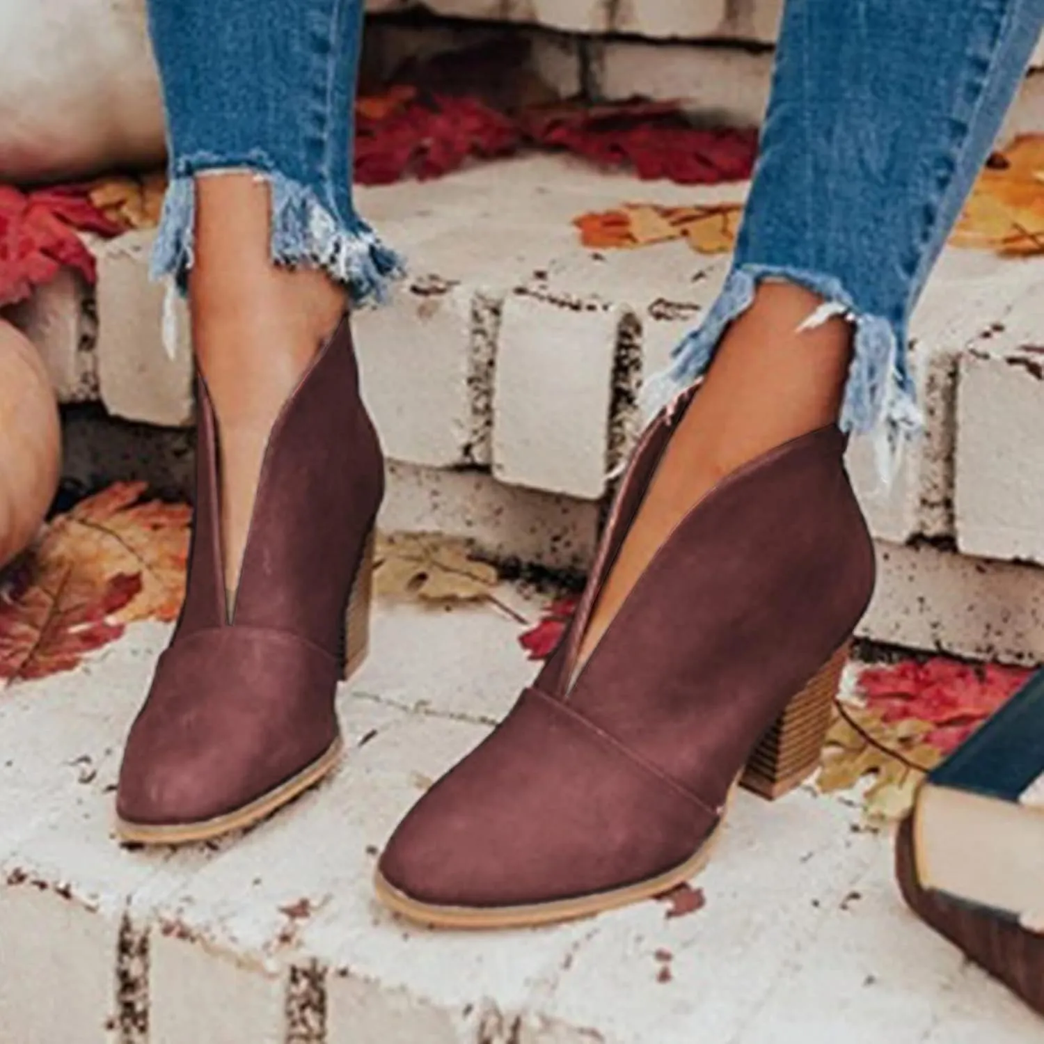 Womens Shoes Fashion Short Heel Slip On Boots for Women Soft Comfortable Leather Ankle Boots
