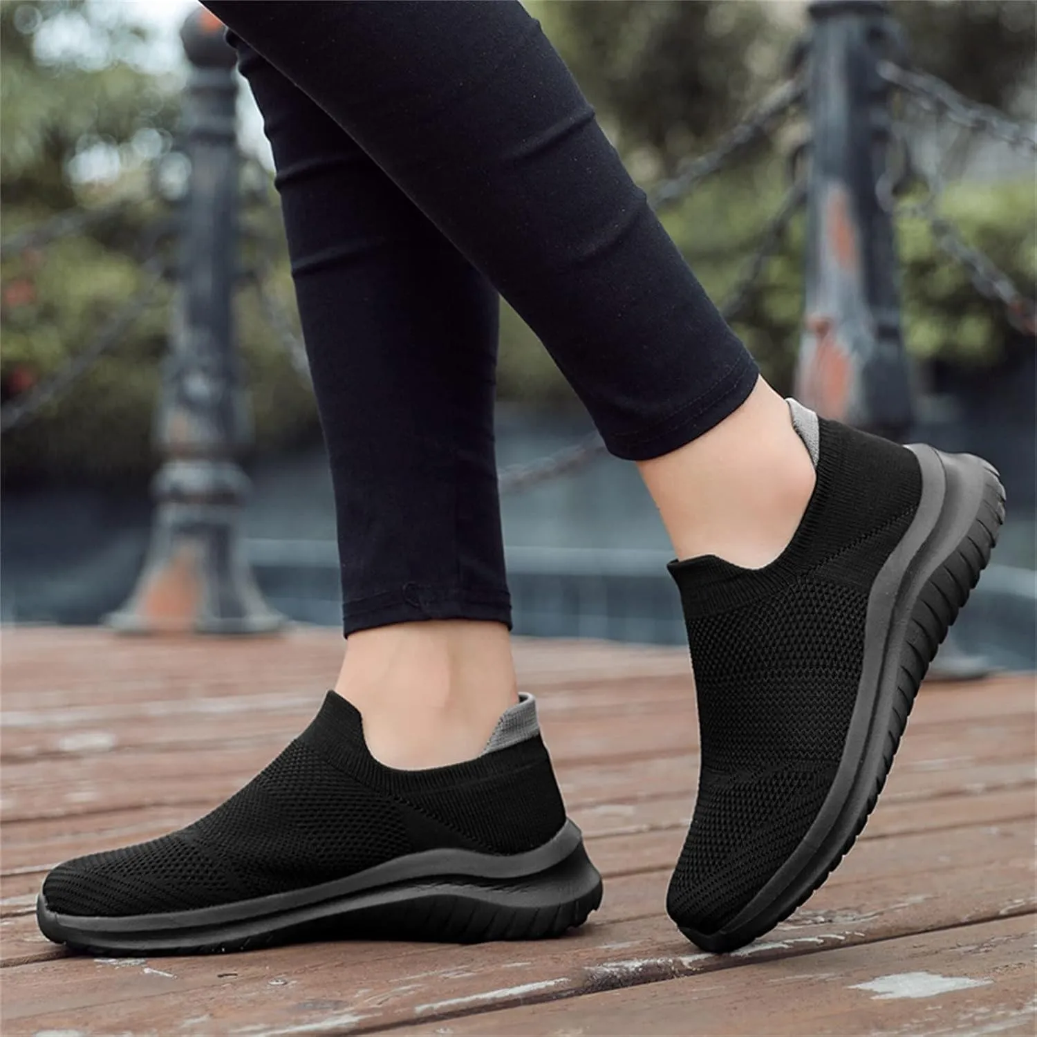Womens Slip On Walking Shoes Non Slip Running Shoes Non Slip Work Shoes Women Casual Men's Casual Shoes Walking Sneakers Slip On Tennis Shoe Loafers Casual Slip On